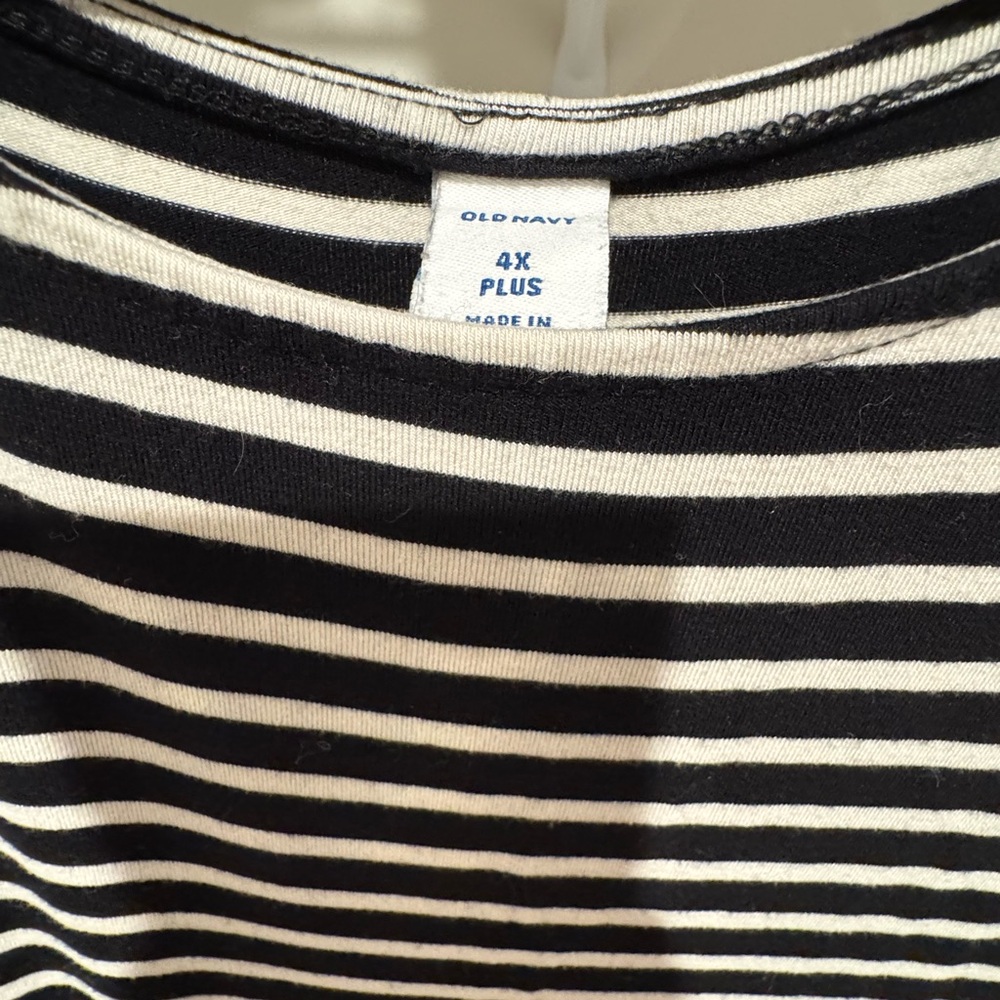 Black and white striped dress - Picture 2 of 3